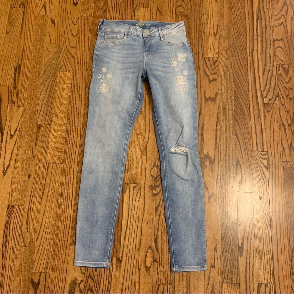 OLD NAVY Floral Embroidery Distressed Jeans 4